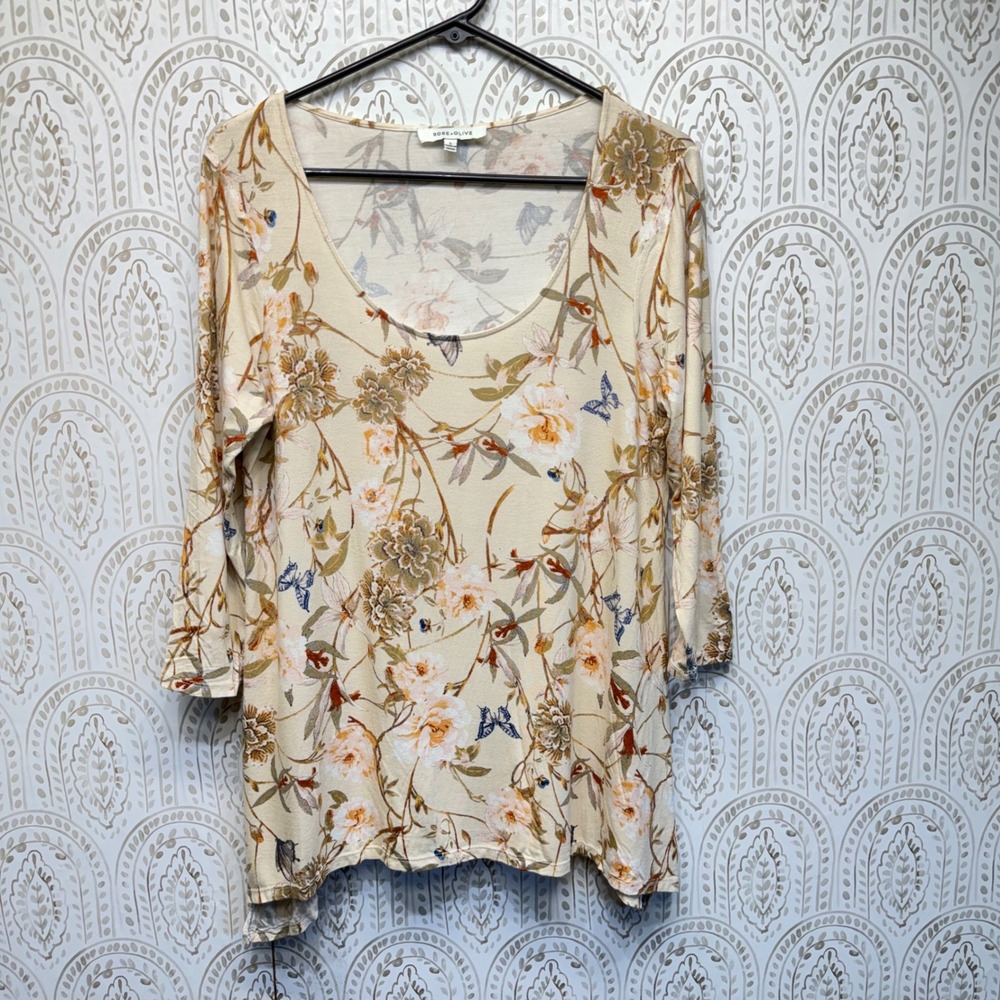 Rose + Olive Floral Top Womens Large Cream Butterfly 3/4 Sleeve Scoop Neck Shirt